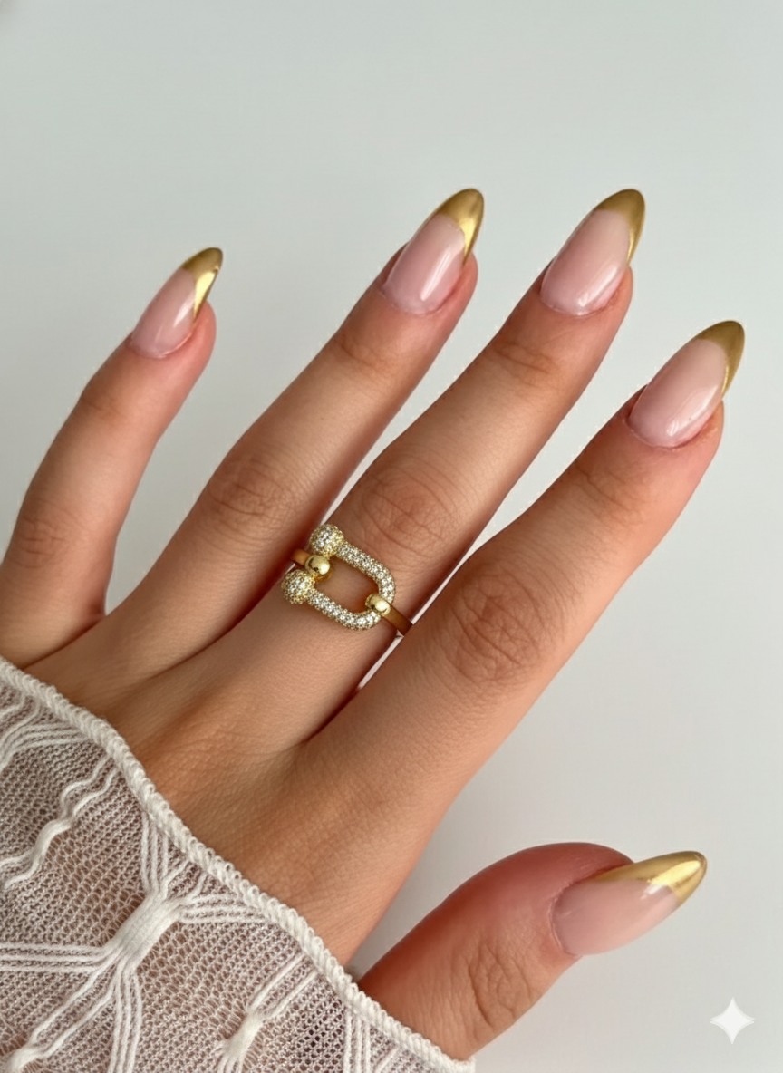 anel elo cravejado dourado