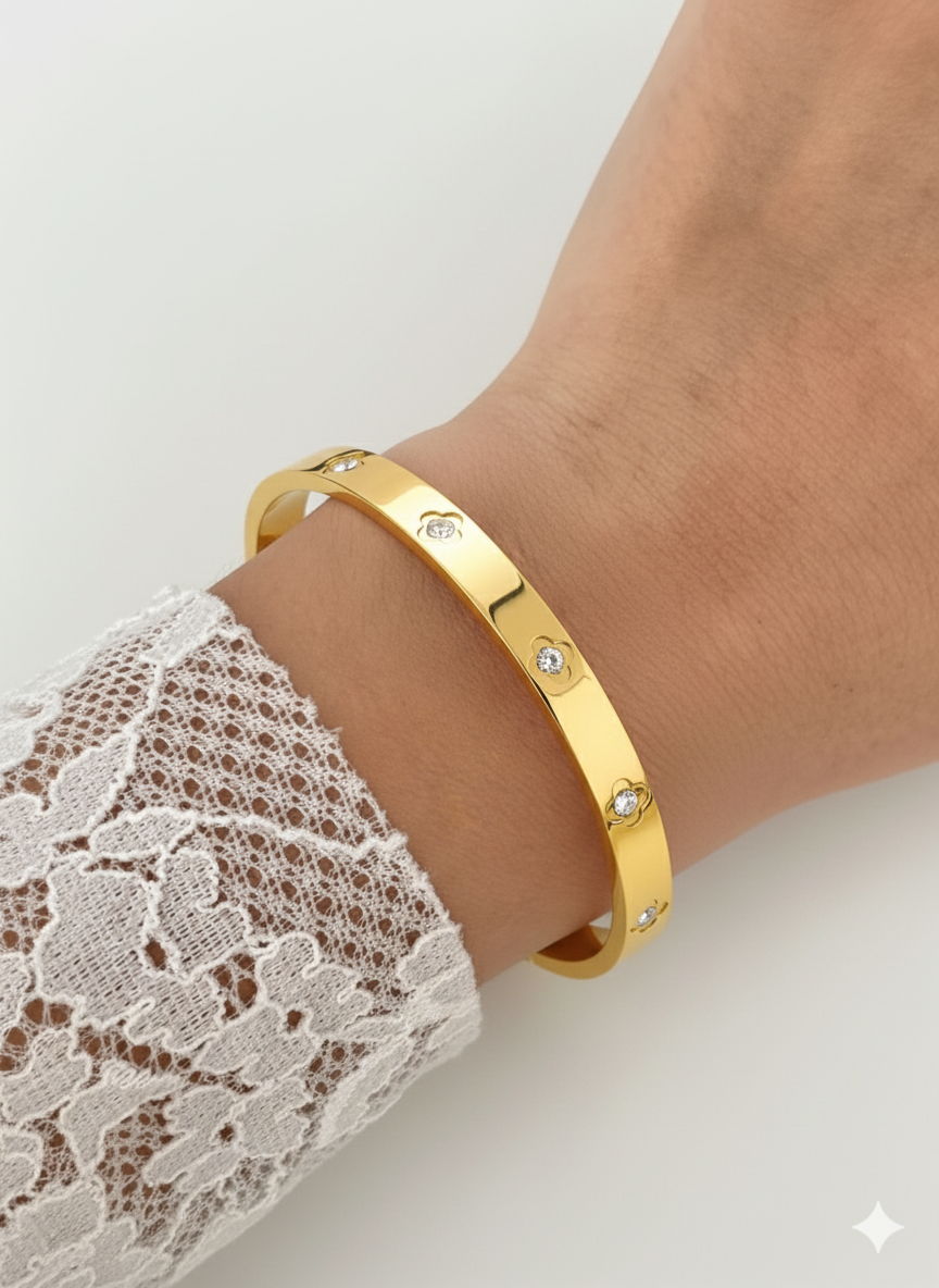 bracelete trevo de luz