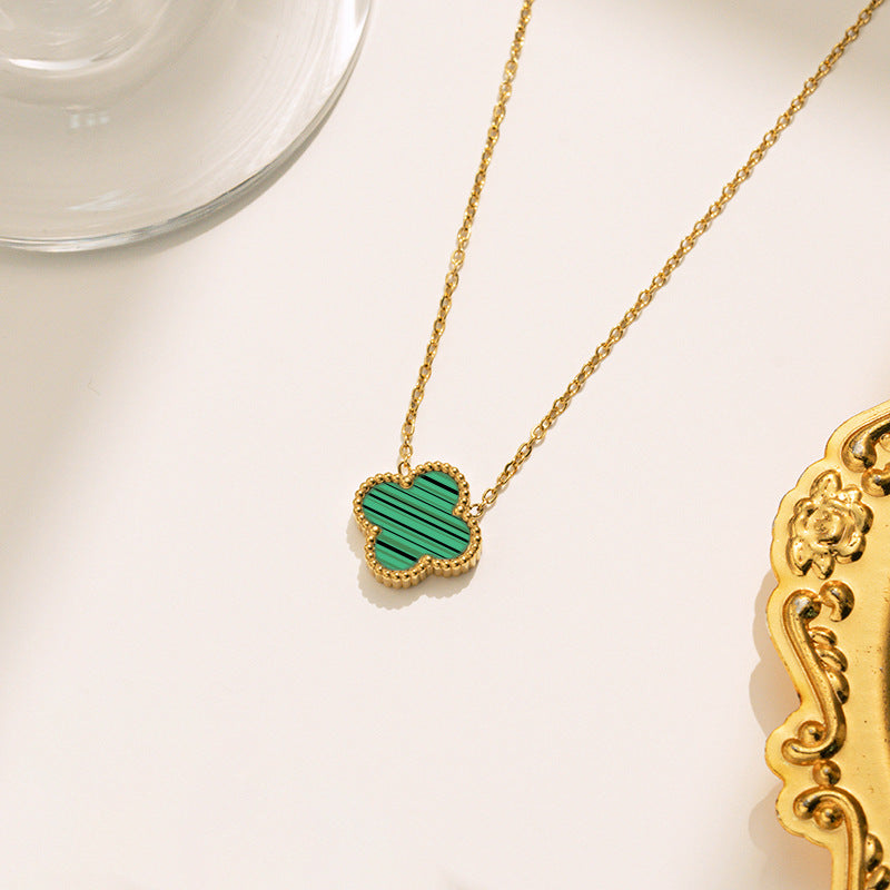 colar talismã de cores