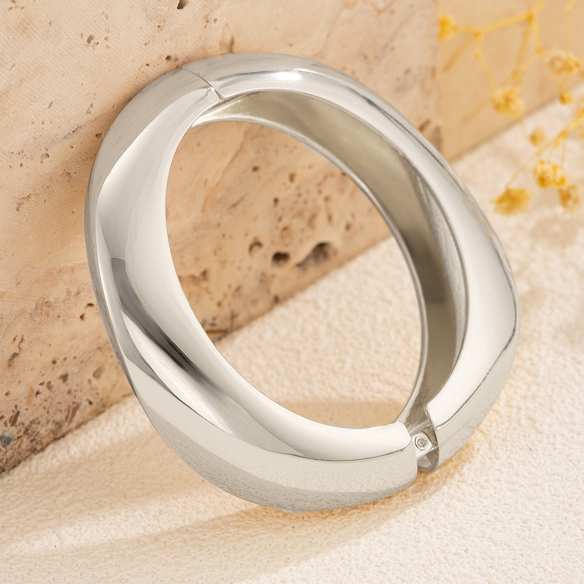 pulseira rígida statement bold