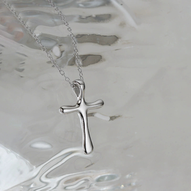 colar cruz minimalista