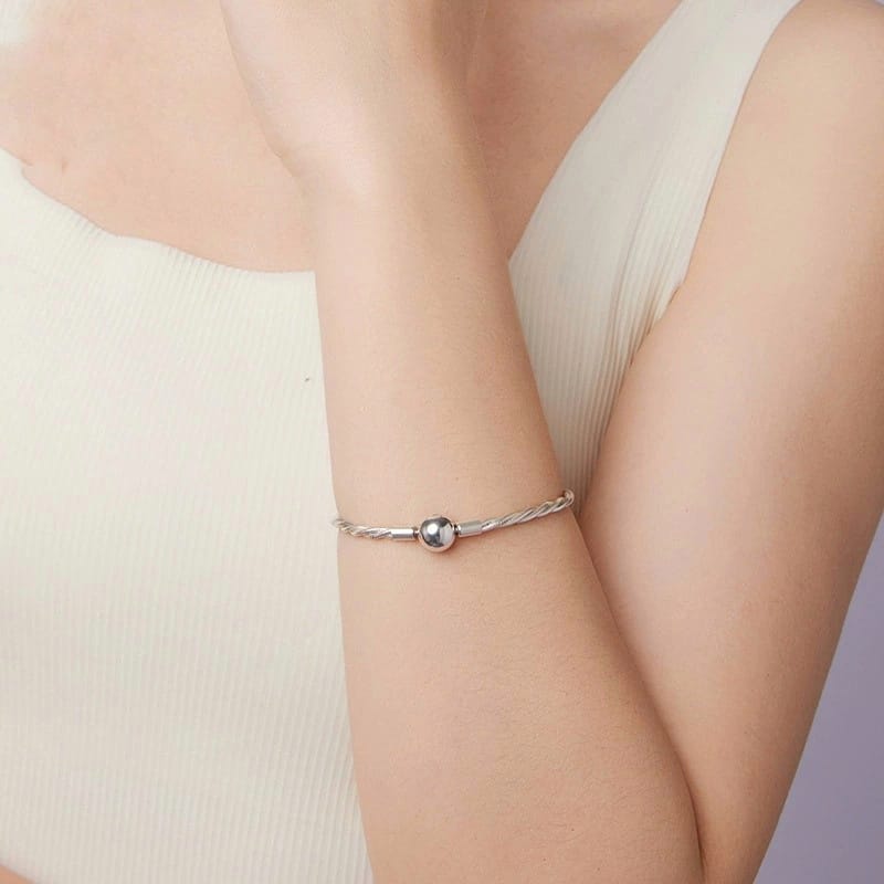 pulseira semi-rígida para berloques nó de prata