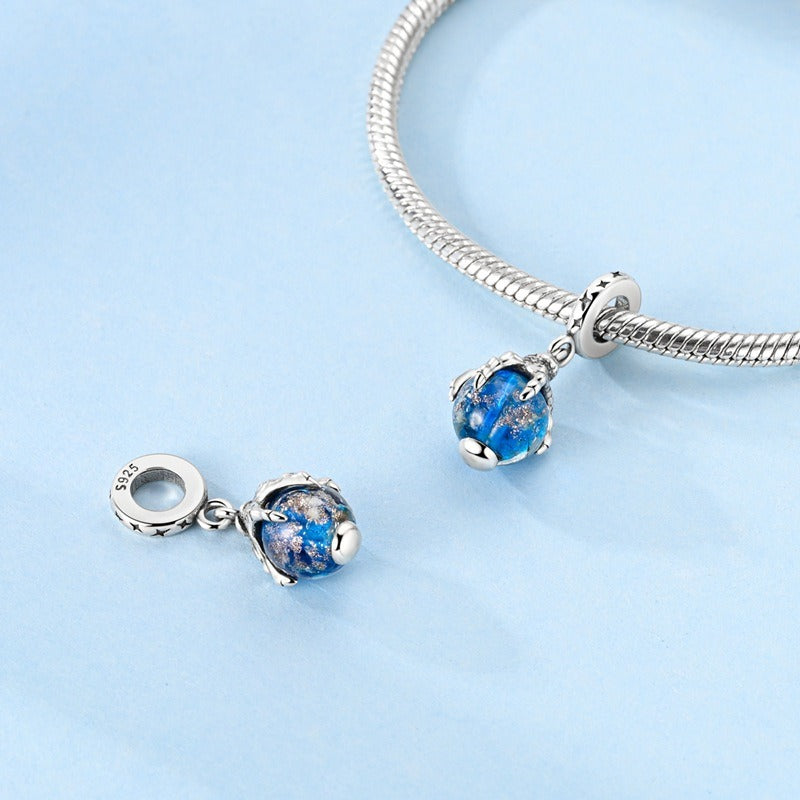 berloque a mão do destino