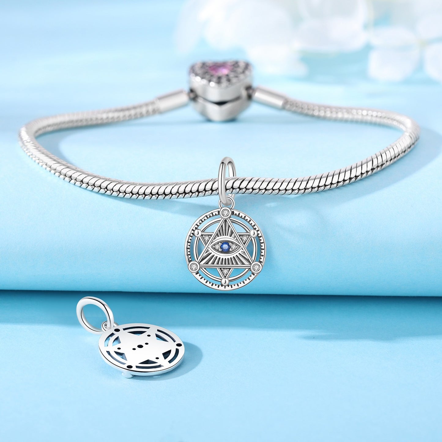 berloque pendente olho de bússola