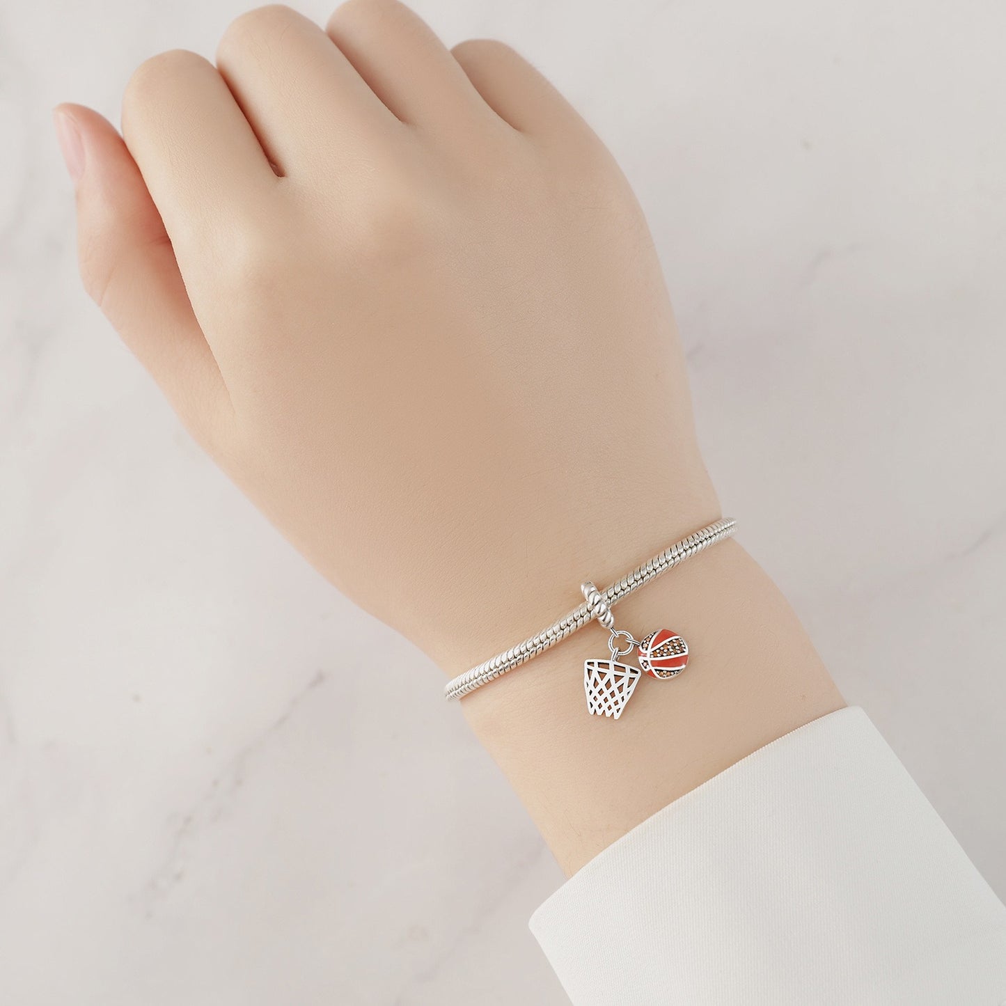 berloque cesta de basquete